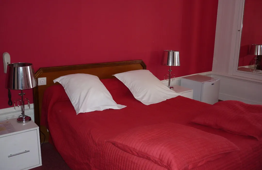 Authentic by Balladins, Hôtel Le Carré d'Aix-1